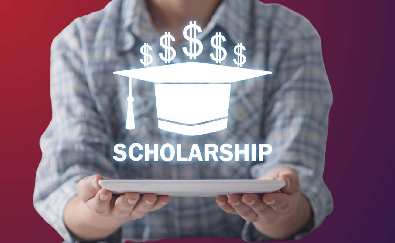 Accelerating Scholarship Review with CommunityForce’s AI Application Summarization